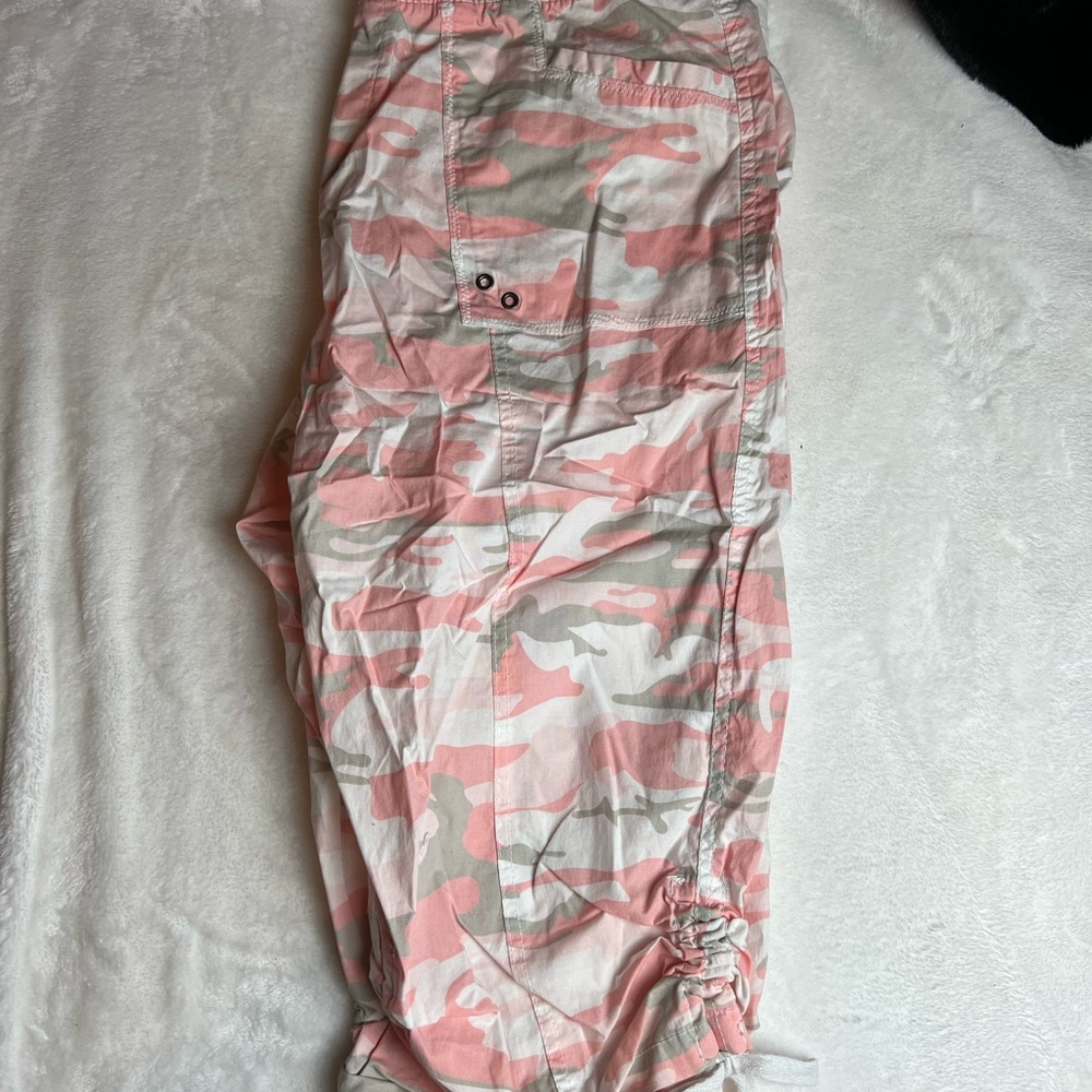 Camouflage Cargo Knee Shorts for Women